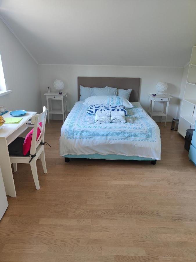 לינה וארוחת בוקר Le Bouveret Chambre Zen Et Calme מראה חיצוני תמונה